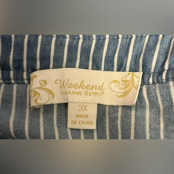 $8❤️Bundled Suzanne Betro Navy Striped Ruffle Top - Picture 2 of 6